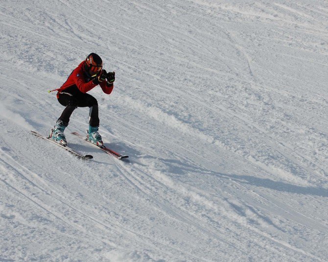 Bitlis’te Kayak Sezonu Açıldı