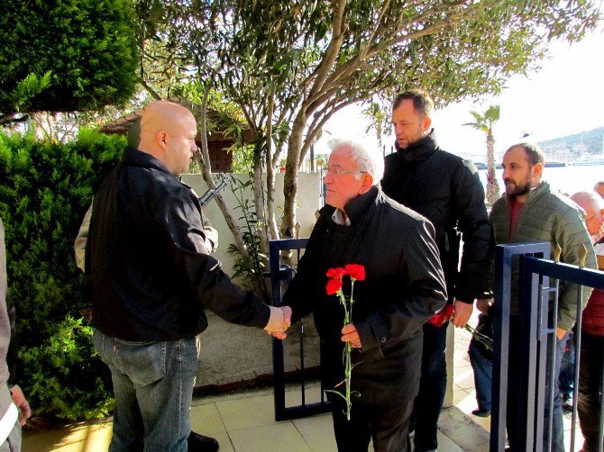 Çeşme’de Saldırıların Ardından Taziye Ziyareti