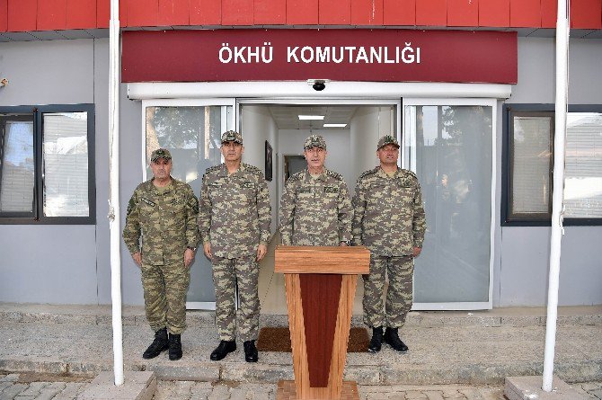 Genelkurmay Başkanı Akar, Elbeyli İlçesindeki Sınır Birliklerini Denetledi