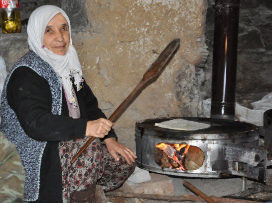 Kadınlarından Gözleme Hayrı