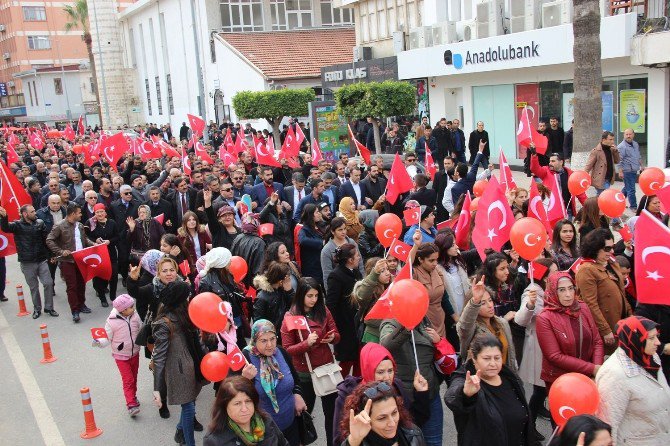 İskenderun’da Teröre Lanet, Şehitlere Saygı Yürüyüşü