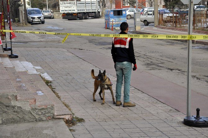 Elindeki Valizle Şehrin En Kalabalık Yerini Soran Şahıs Paniğe Neden Oldu