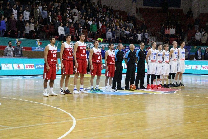 Türkiye, Finlandiya’ya 65-53 Yenildi