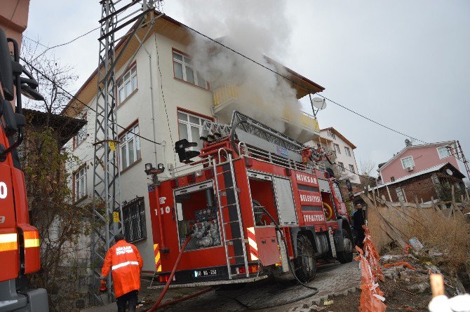 Niksar’da Ev Yangını