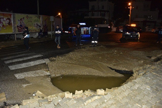 Bodrum’da Su Borusu Patladı, Ortalık Savaş Alanına Döndü