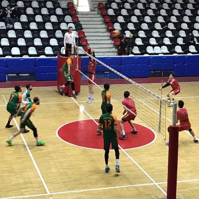 Malatya Büyükşehir Voleybol Takımı Rakibini 3-0 Mağlup Etti