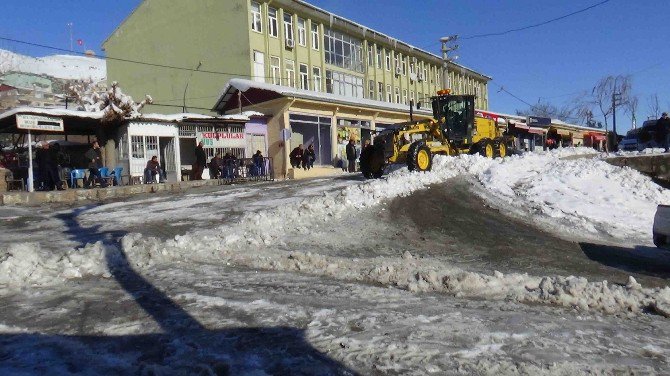 Kulp’ta Termometreler Eksi 13’ü Gösterdi