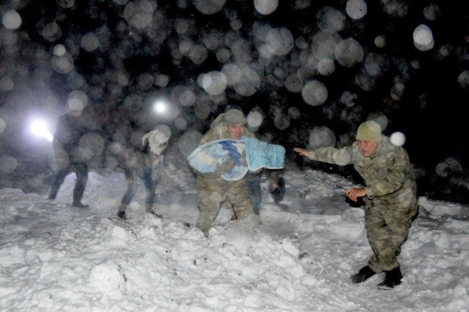 Mehmetçik’ten Kurtarma Operasyonu