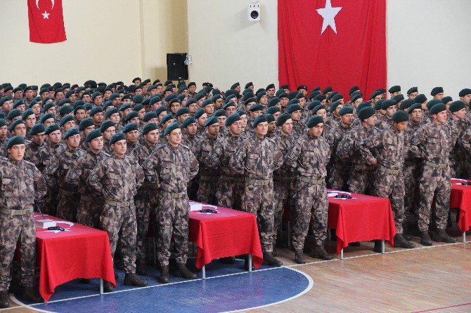 375 Özel Harekatçı Yemin Ederek Mezun Oldu