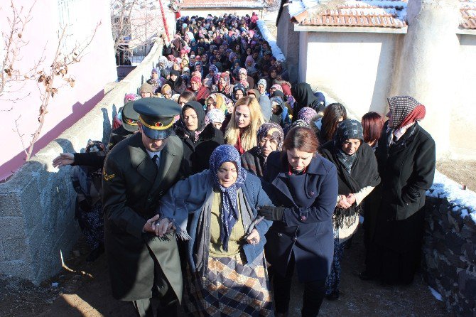 Kırşehir İki Şehidini Uğurladı