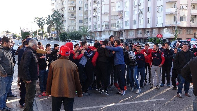 Mersin İdmanyurdu Taraftarlarından Yönetime Tepki