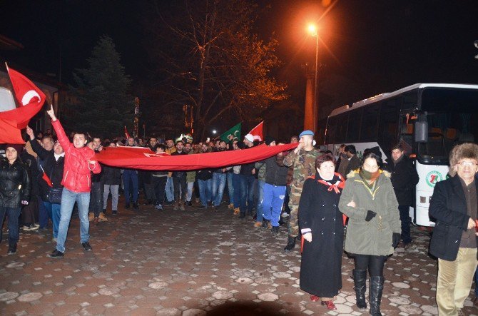 Sapanca’da Teröre Tepki Yürüyüşü Gerçekleşti