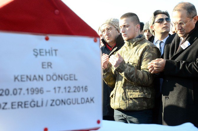 Şehidi Son Yolculuğuna On Binler Uğurladı