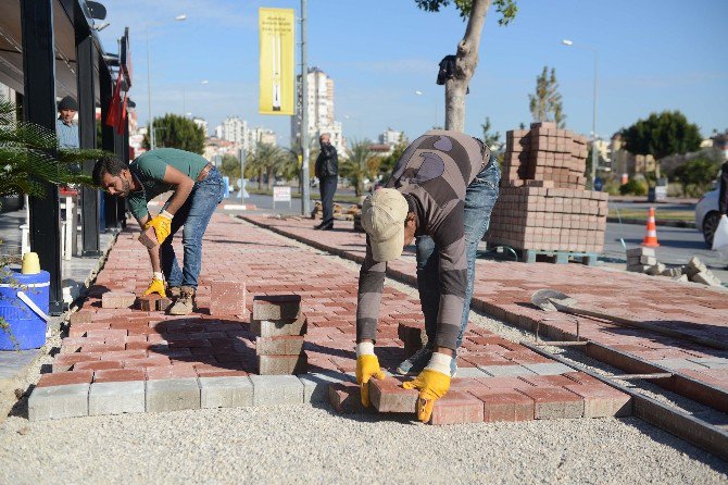 Konyaaltı’na Modernize Kaldırımlar