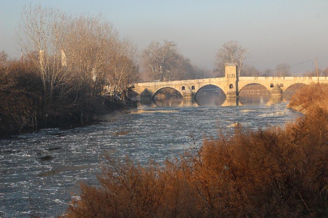 Edirne Buz Kesti, Nehri Buz Tuttu