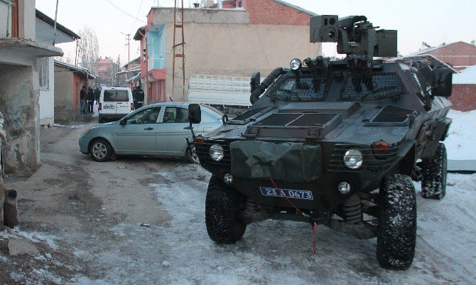 Aranan Şahıs, Özel Harekatın Baskınıyla Yakalandı