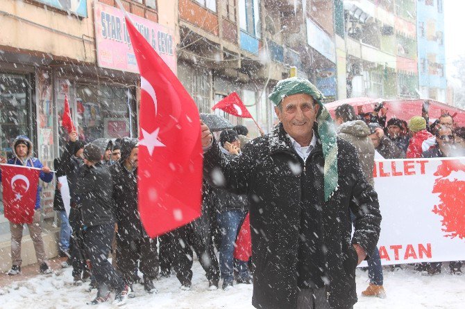 Şemdinli’de “Teröre Lanet” Yürüyüşü