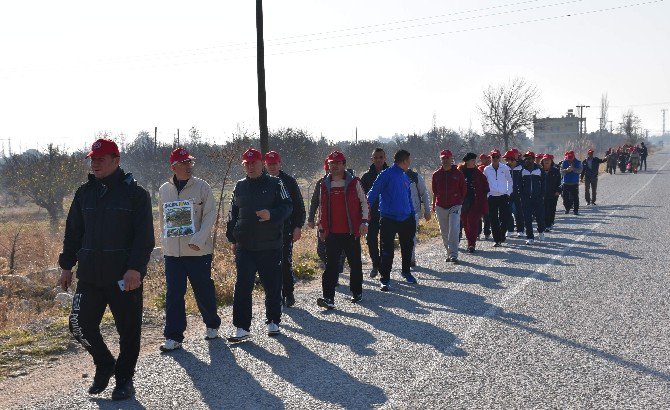 İncirliova’da Ballı Kaya’ya Türk Bayrağı Dikildi