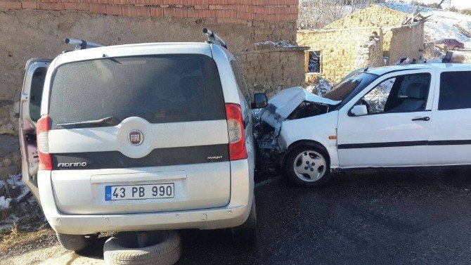 Kütahya’da Trafik Kazası: 10 Yaralı