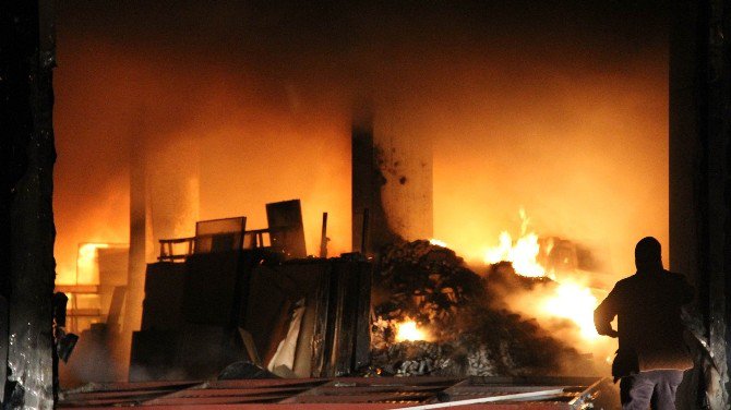 Samsun’da Fabrika Yangını