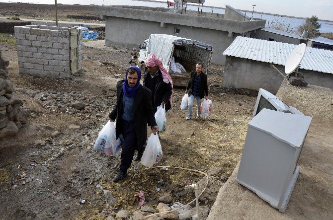 Yardımsever Öğretmenler Suriyeli Aileye Sahip Çıktı