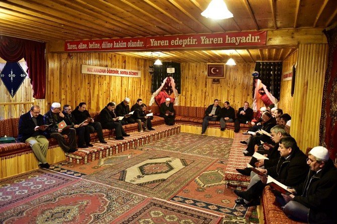 Tosya’da Yaren Meclisi İlk Ocağı Şehitler İçin Yaktı