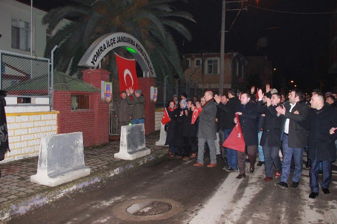 Yomra İlçesinde Teröre Lanet Yürüyüşü Düzenlendi