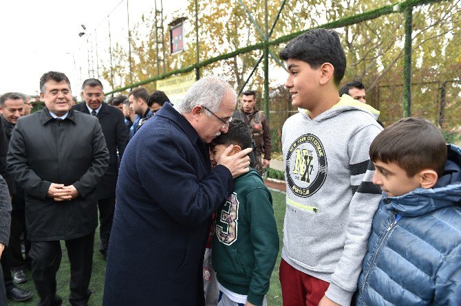 Vali Tuna’dan Kurumlara Sporu Destekleyin Çağrısı