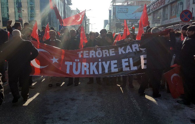 Van’da ‘Teröre Lanet’ Yürüyüşü