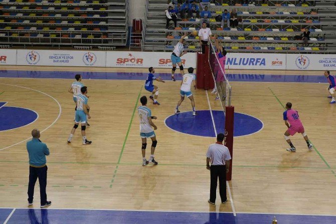 Haliliye Belediyespor Voleybol Takımından Büyük Başarı