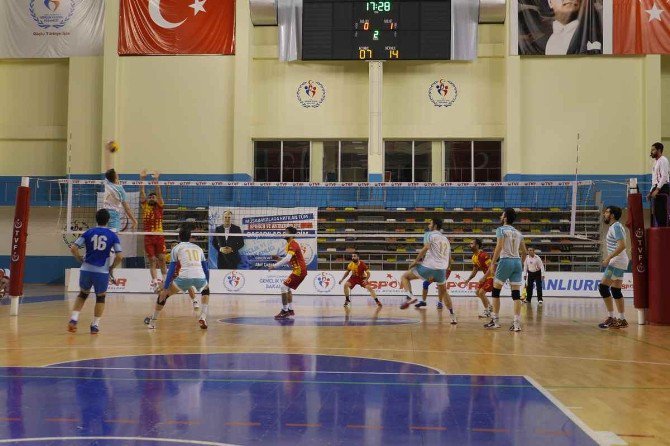 Haliliye Belediyespor Voleybol Takımından Büyük Başarı