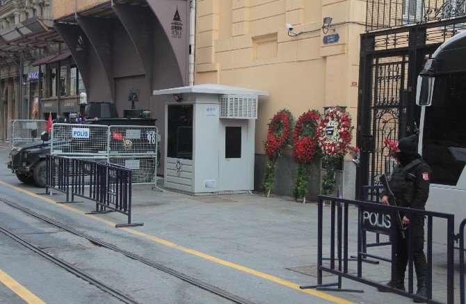 Rusya Başkonsolosluğu’nda “Özel Harekat Polisli” Yoğun Güvenlik Önlemi