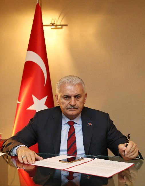 Başbakan Yıldırım’dan Rus Büyükelçi’ye Suikast Açıklaması