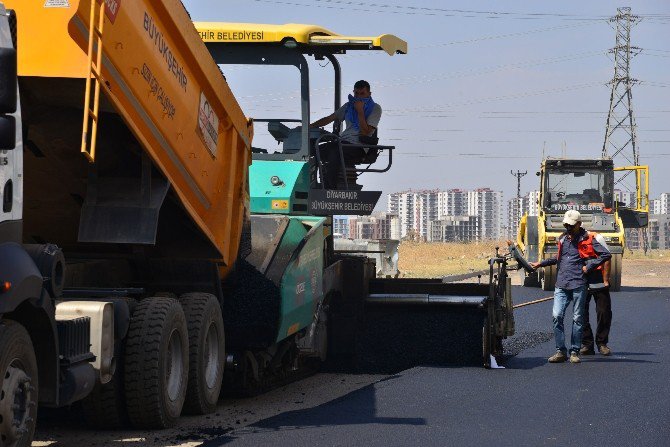 Büyükşehir Belediyesi 2017 Yılında 500 Bin Ton Asfalt Dökmeyi Hedefliyor