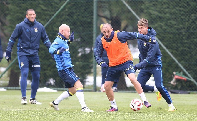 Fenerbahçe, Kupa Maçı Hazırlıklarına Başladı