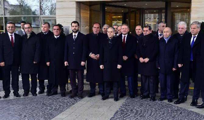 Bakan Kılıç: "Tüm Kulüplerin Ortak Noktası Ay-yıldızlı Bayrağımız"