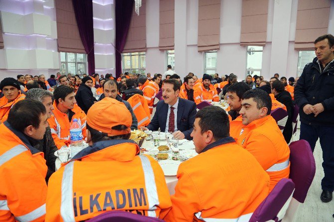 Başkan Tok: “Halkımızın Hizmetkarıyız”