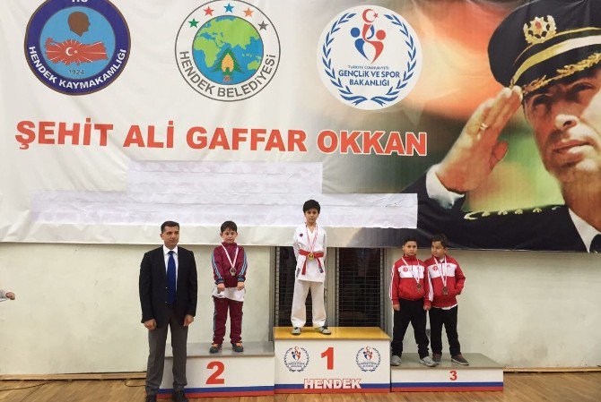 İhlas Eğitim Kurumları Karate Spor Kulübü’nden Şampiyonluk