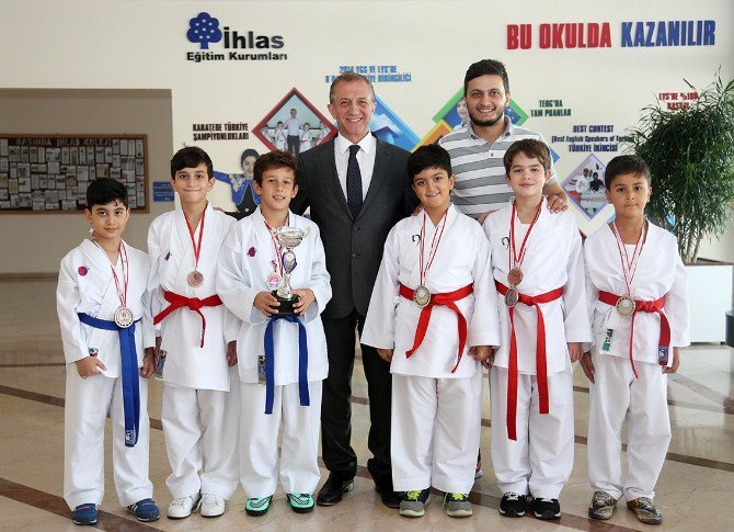 İhlas Eğitim Kurumları Karate Spor Kulübü’nden Şampiyonluk