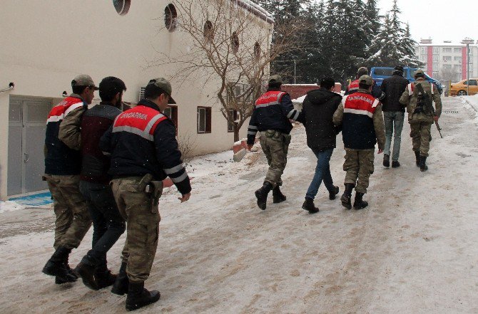 Elazığ’da Terör Operasyonu: 5 Gözaltı