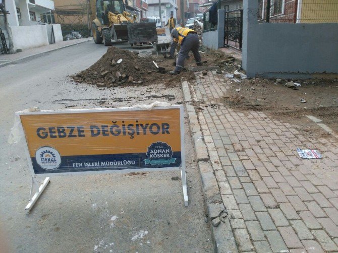 Gebze’de Asfaltlama Çalışmaları Devam Ediyor