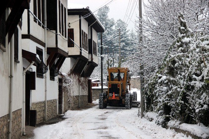 Kar, Karabük’te Yerini Güneşe Bıraktı