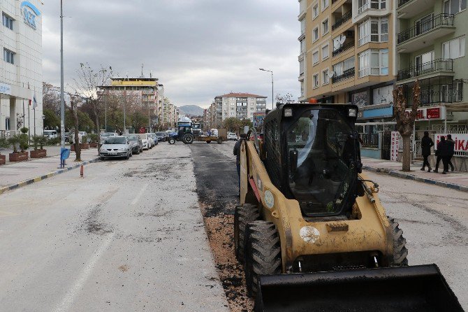 Altyapıyı Asfalt Takip Ediyor