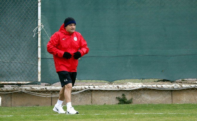 Antalyaspor, Kasımpaşa Maçının Hazırlıklarını Sürdürüyor