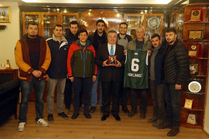 Kırklareli Belediyespor, Basketi Potaya Değil Gönüllere Attı