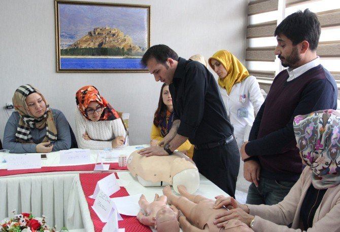 Van’da Toplum Sağlığı Merkezi Çalışanları Eğitimi