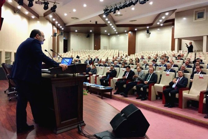 Yök Başkanı Saraç Doktora Bursları İçin Rektörlerle Bir Araya Geldi