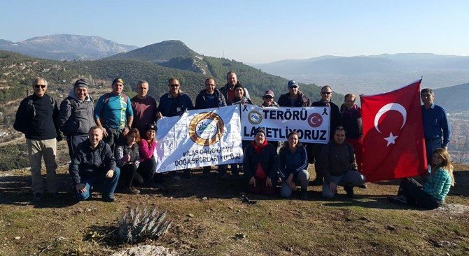 Milas’ta Dağcılar Teröre Zirvede Tepki Göterdi