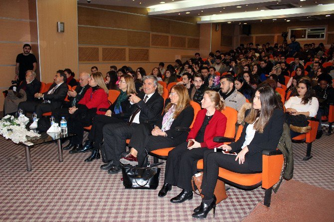 ’Trump Dönemi Abd’ Masaya Yatırıldı