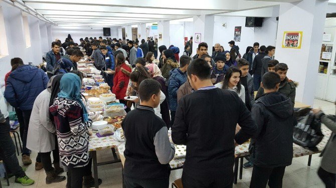 Halep İçin Kermes Düzenlendi